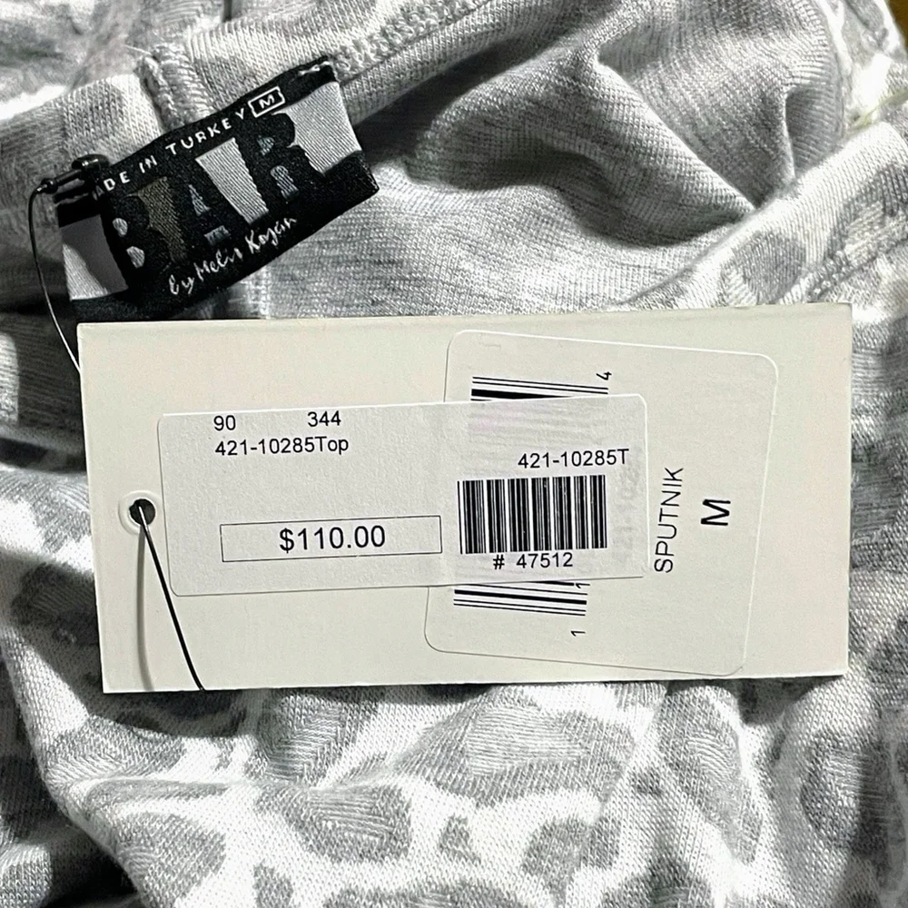 BAR by Melis Kozan Womens M Top Animal Print Long Sleeve Soft Gray MSRP $110 NWT - Picture 9 of 12
